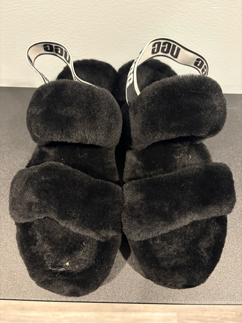 UGG Fluff Yeah Slingback Slides Black Women’s Slippers size 9